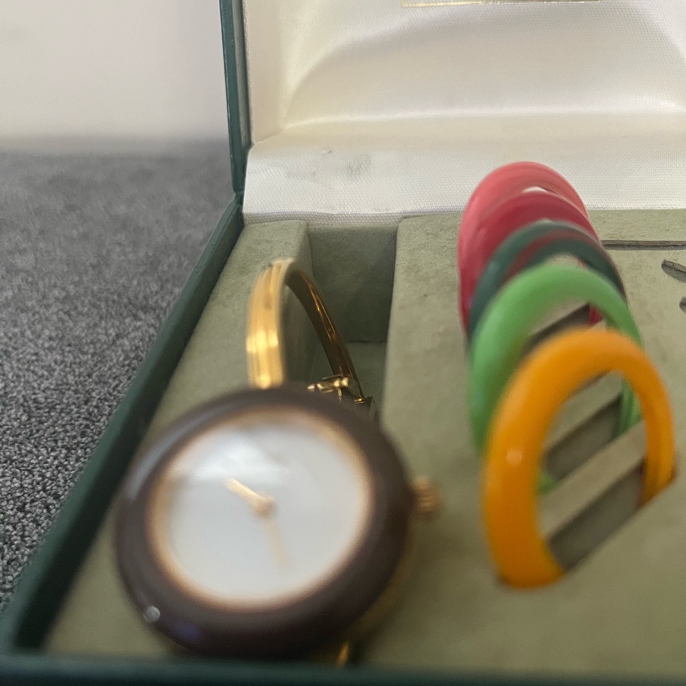 Gucci watch